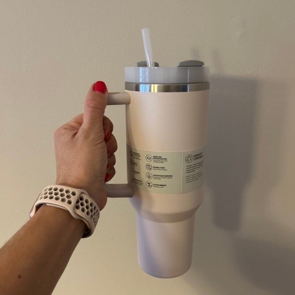 (NWT) Stanley 40 oz. Quencher H2.0 FlowState Tumbler in Rose Quartz - Picture 7 of 16